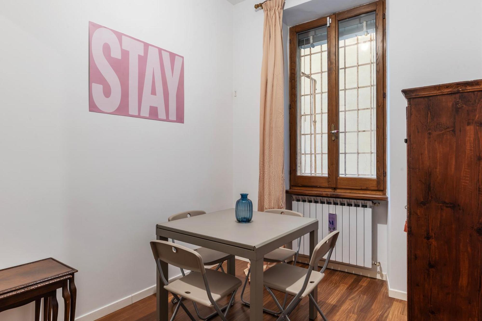Apartment A Stone's Throw From The Colosseum! *